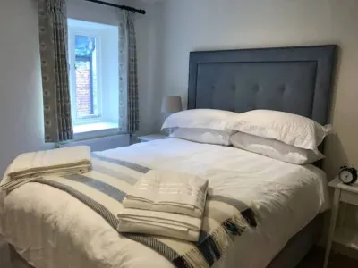 The Yard House Cottage 2 Hotels near Sherborne Abbey