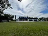 Hall House: A Century of CharmCome relax in a beautiful piece of Texas history