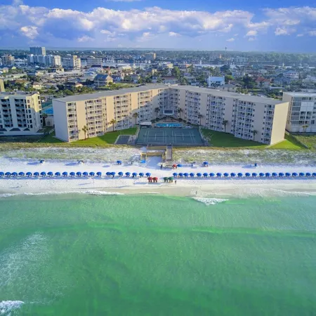 Destin Gulf Front Condo - Top Floor View of the Emerald Water