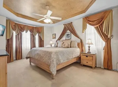 Golf Vila located in a Gated community!