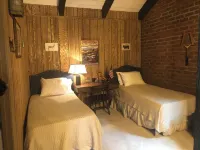 Spacious Chalet on the Blue Ridge Parkway - Early Check-in and Late Check-out!