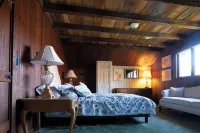 Pine Grove Retreat- True Mtn. Chalet near 7 Springs, Falling Water, & Ohiopyle