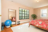 Spacious Converted Carriage House in Historic District near USNA - Gym