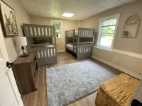 Elegant Catskill Retreat: 8BR Windham Getaway with Hot Tub & Vineyard Views