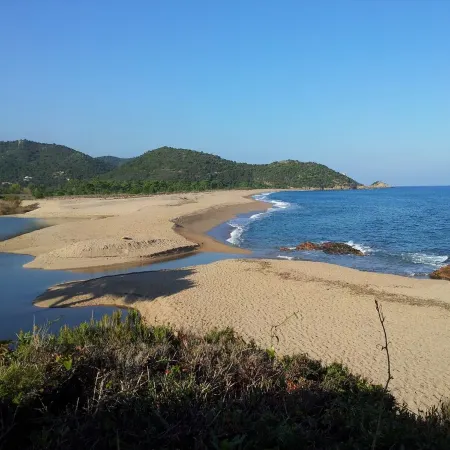 direct beach area, large terrace, summer kitchen, high equipment, pizza oven