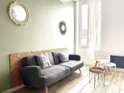 T3 in the city center place d'Armes