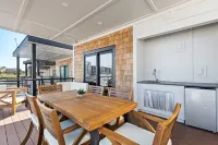 Balance - Downtown Wilmington Luxurious Stay