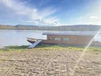 Spacieuse Maison vue sur la Loire Hôtels à : Saint-Clément-Des-Levées