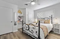 Let the Games Begin in this Centrally Located Spacious Retreat! Hotels near Strawberry Stadium