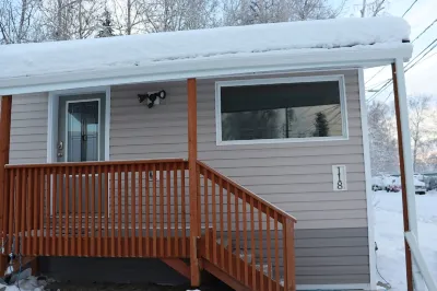 Fireweed House - Elegant Downtown Escape with Local Flair Hotel a 