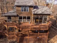 4 BR cabin mins to trails & breweries pets welcome