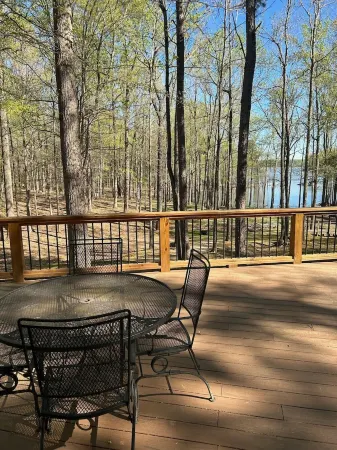 Cozy Kerr Lake waterfront home with private boat dock.