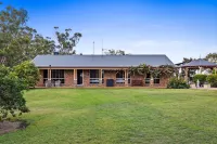Heavenly Hideaway at Lovedale with Private Pool and Spa Hotel di Allandale