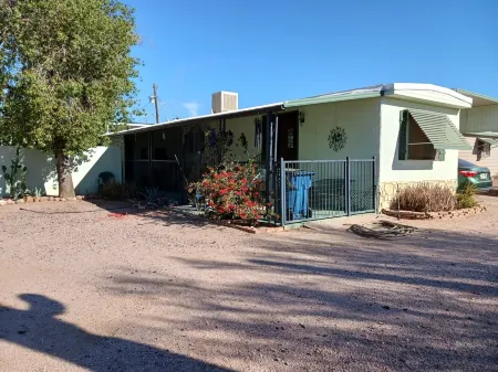 Quite Charming Updated 2 bedroom/1 bath home in Apache Junction, AZ