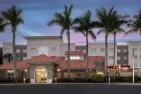 Residence Inn Fort Lauderdale Airport & Cruise Port Hôtels à proximité de : Okan International University