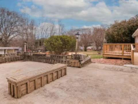 Peaceful Ranch Home - 4BR/3BA Hotels in Mauldin