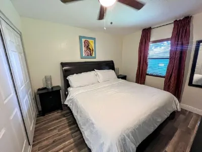 Hamilton House Miami - Tropical Oasis / Heated Pool / Tiki / Brazilian BBQ Hotels near Colonial Palms Plaza