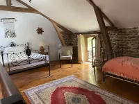 Cosy one bedroom Gite, with Pool. MADIRAN