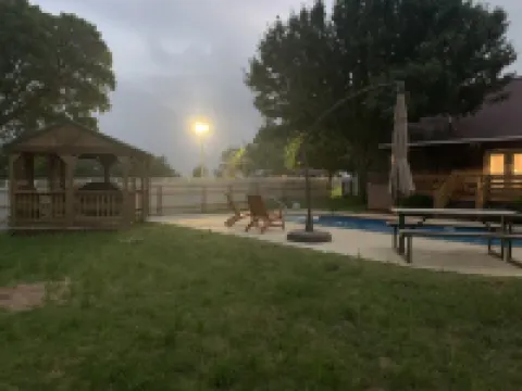 Rodeo Ranch 55 Acres, 3 Bdr, Pool, Parking, Located Close to Casino Hotels in Durant