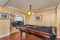 Open Sept 26-30! Pool, Spa, Billiards, Pets, Beach Spa Getaway!