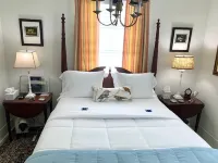 Relaxed Elegance at Casa de Flora II in historic St Augustine, Florida 🚭