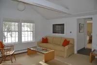 Woodstock Village Carriage House