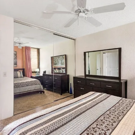 Completely remodeled! Walk to the beach! King bed!