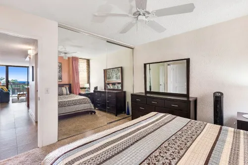 Completely remodeled! Walk to the beach! King bed!