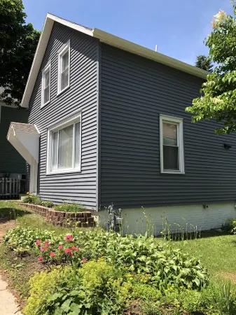 Beach and Golf House Отели в г. Sheboygan