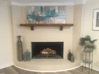 Super Clean luxury flat near the James River in park-like setting. 리치몬드 호텔