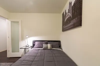 Chicago's Hidden Treasure "Evanston, IL" Urban Luxury with comfort
