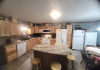 Fish Camp Sleeps 7 Nestled In The Heart Of Fishing Paradise.  Redone after Ida. Hotels in Terrebonne Parish