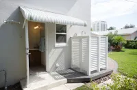 Groups, Families & Pet Owners Dream! 3min walk to beach & 7min to National Park!