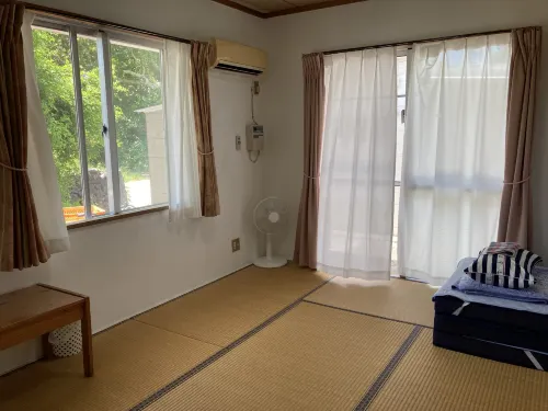 Minshuku and Parlor Ah Chan - 2-Star