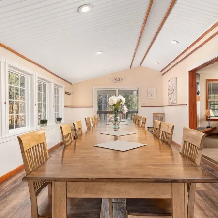Bear Brook Lodge - Large house with pool