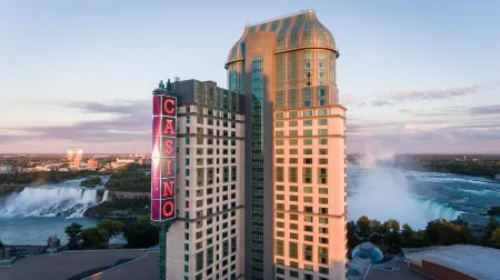 Skyline Hotel & Waterpark