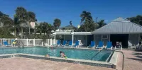 Resilient & Revitalized! Vacation home on stilts on Captiva Island. - Swimmingpools
