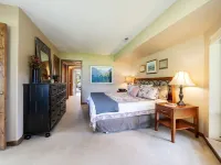 Wapato Point Halmalka Condo 502-B 2 Bed 2 Bath Sleeps 5-6, Close to Outdoor Pool Hotels in Manson