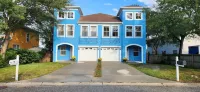 Cheerful 4 Bedroom House Near Clearwater Beach! Pet Friendly. Hotels near Nova Southeastern University - Tampa Bay Regional Campus