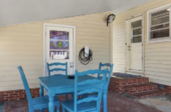 3Bed 1.5 Bath 10 Min to Base