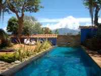 La Nube Posada Hotels in Villanueva