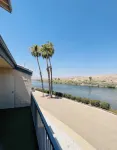 Very RARE, ON the RIVER !