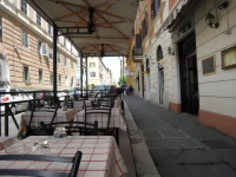 雷萊斯獨立旅館