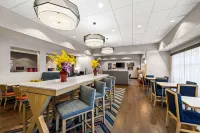 Hampton Inn Greenville - 2 estrellas