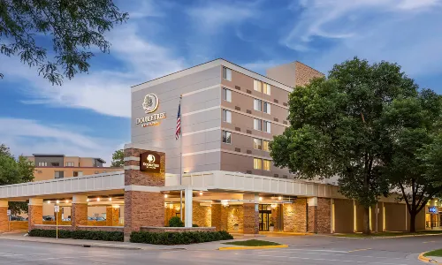 DoubleTree by Hilton Madison Downtown
