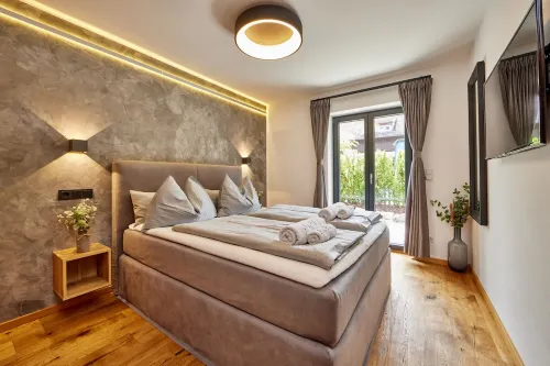 To pamper yourself: Whirlpool, sauna, relaxation area, garden, barbecue, view of the mountains