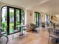 The Royal Vista - Phu My Hung Hotels near District 7