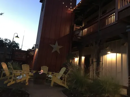 Wyatt Earp at the Los Alamos Mercantile