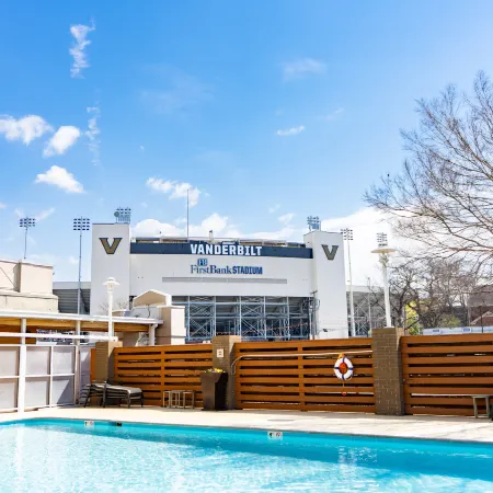 Holiday Inn NASHVILLE-VANDERBILT (DWTN) by IHG