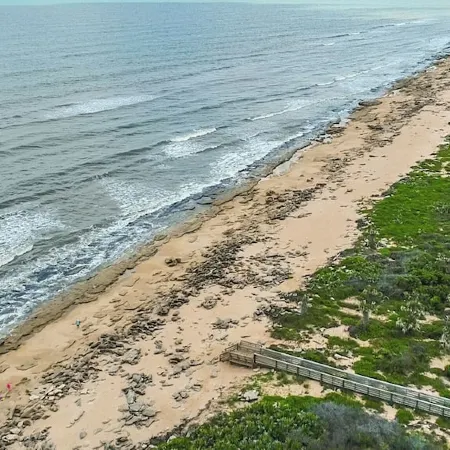 Oceanfront Retreat: Modern 3-Bedroom Condo in Palm Coast